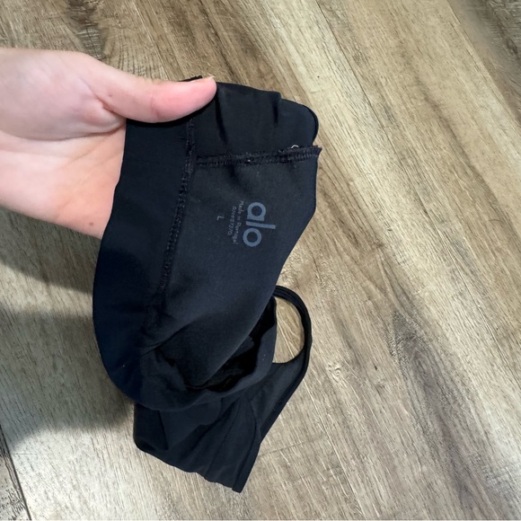 Alo Black Ribbed High Neck Sports Bra Size L - Picture 5 of 5